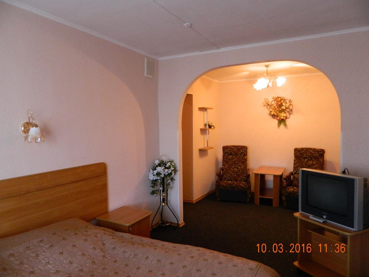 Oleksandriia Hotel Druzhba מראה חיצוני תמונה